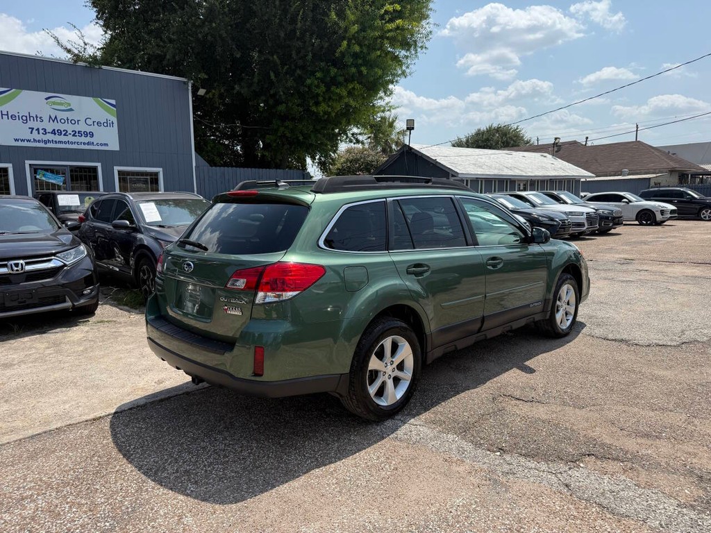 Subaru Outback Vehicle Full-screen Gallery Image 08