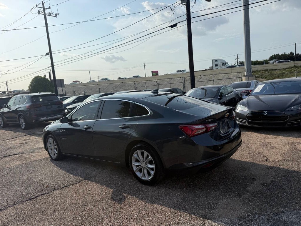 Chevrolet Malibu Vehicle Full-screen Gallery Image 05