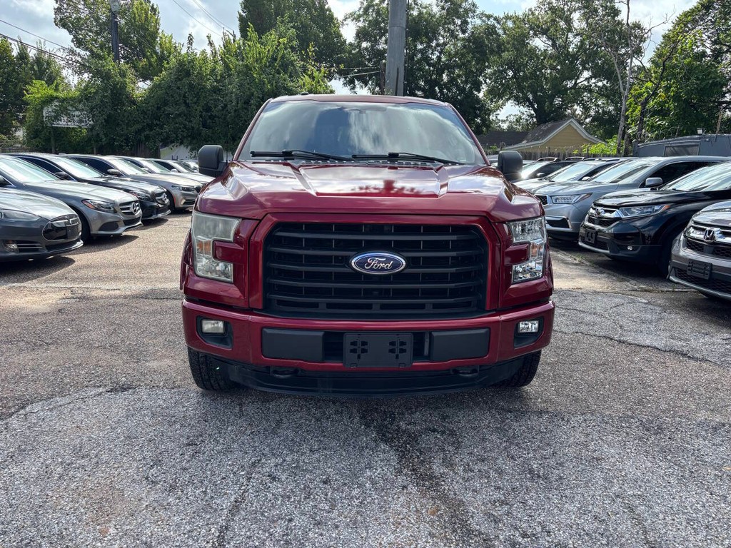 Ford F-150 Vehicle Full-screen Gallery Image 02
