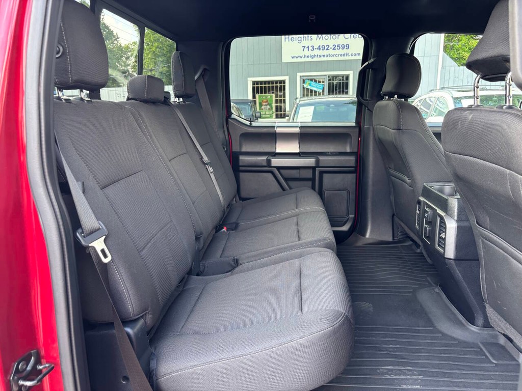 Ford F-150 Vehicle Full-screen Gallery Image 16