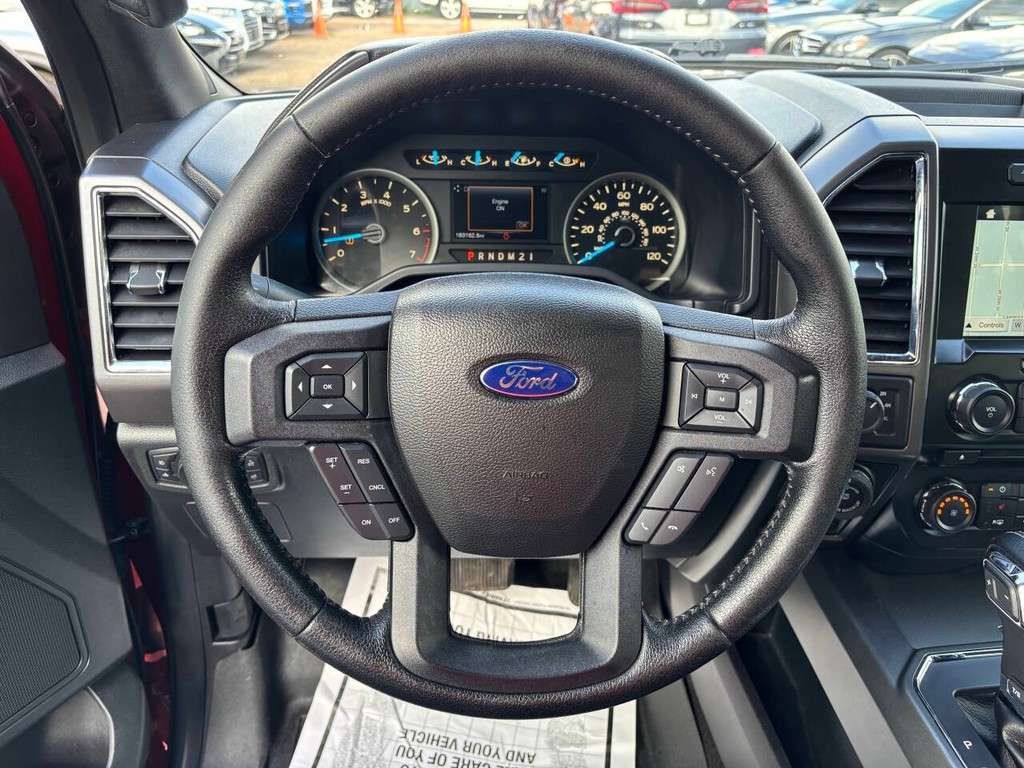 Ford F-150 Vehicle Full-screen Gallery Image 22