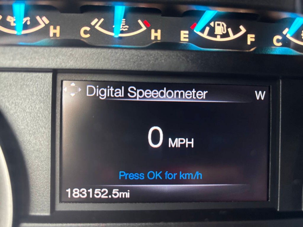 Ford F-150 Vehicle Full-screen Gallery Image 28