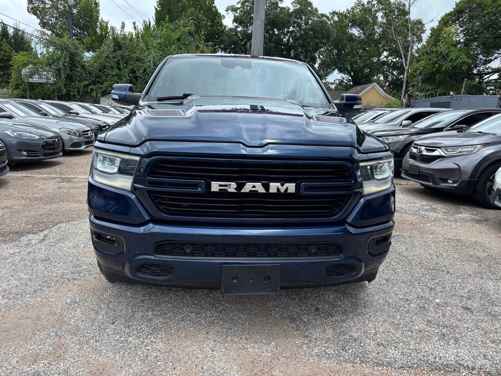 Ram 1500 Vehicle Full-screen Gallery Image 02