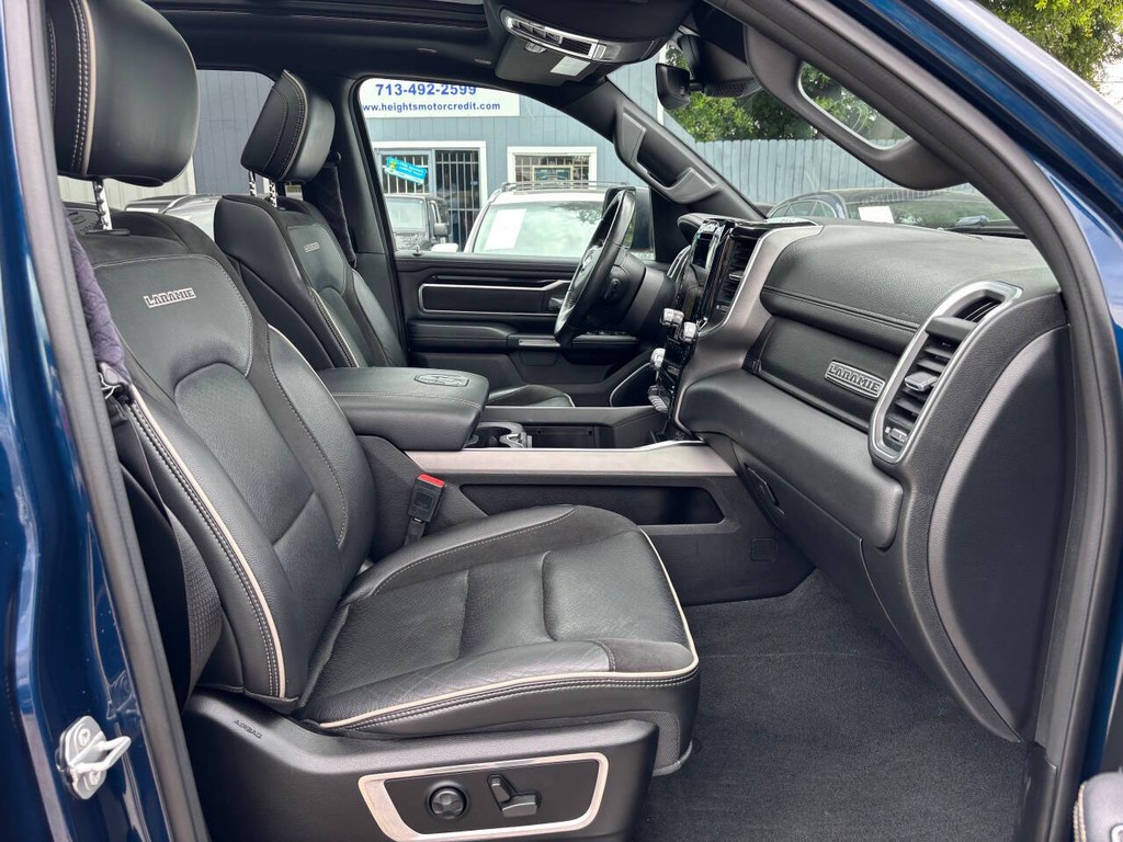 Ram 1500 Vehicle Full-screen Gallery Image 12