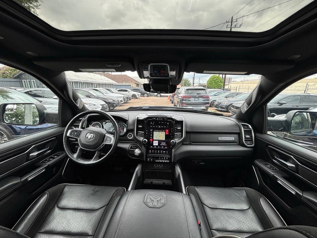Ram 1500 Vehicle Full-screen Gallery Image 18