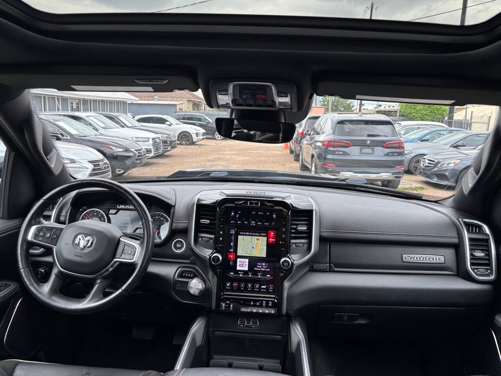 Ram 1500 Vehicle Full-screen Gallery Image 19
