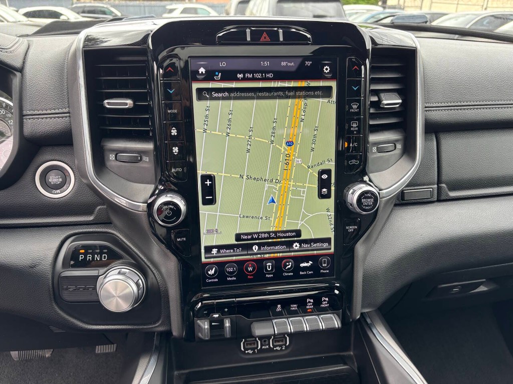 Ram 1500 Vehicle Full-screen Gallery Image 20