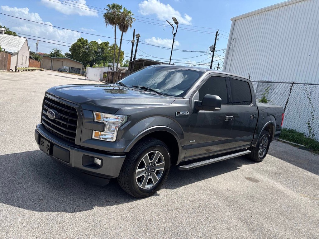 Ford F-150 Vehicle Full-screen Gallery Image 04