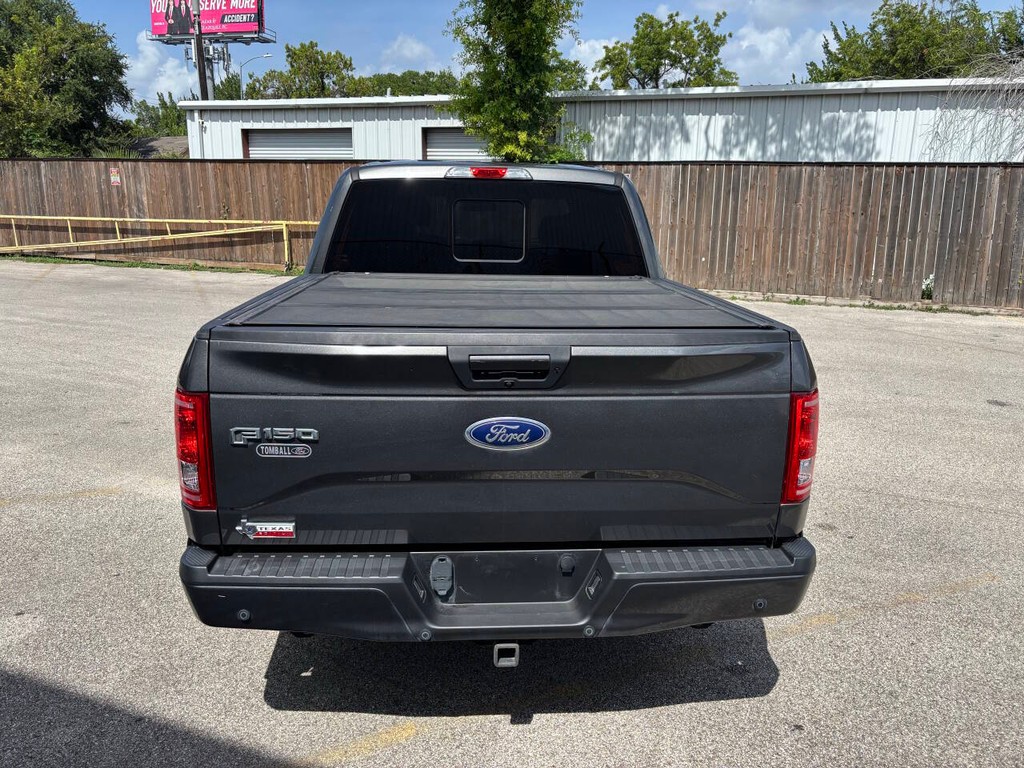 Ford F-150 Vehicle Full-screen Gallery Image 06