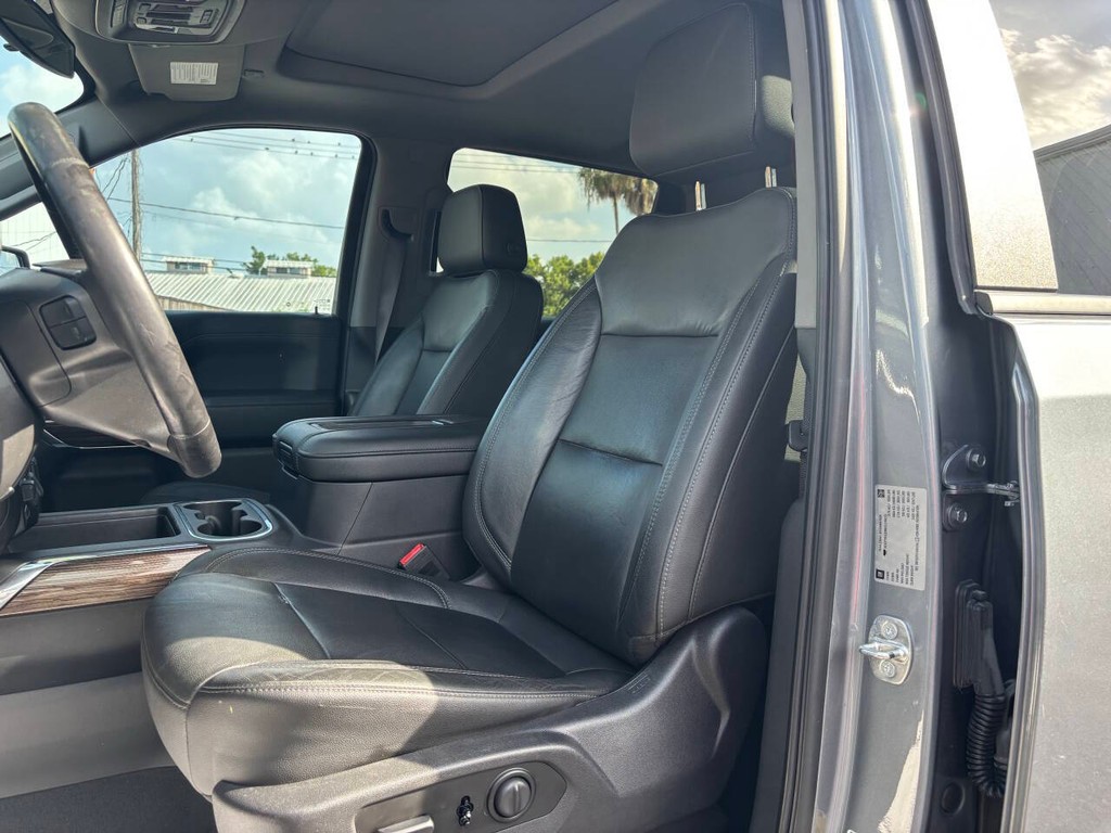 Chevrolet Silverado 1500 Vehicle Full-screen Gallery Image 09