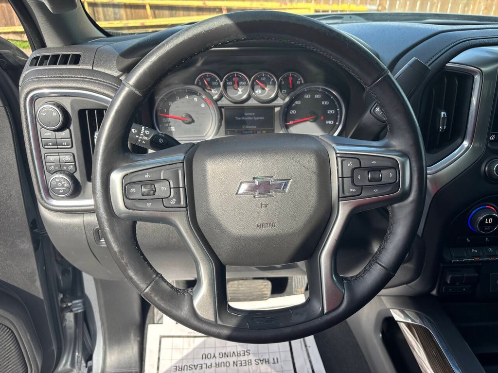 Chevrolet Silverado 1500 Vehicle Full-screen Gallery Image 23