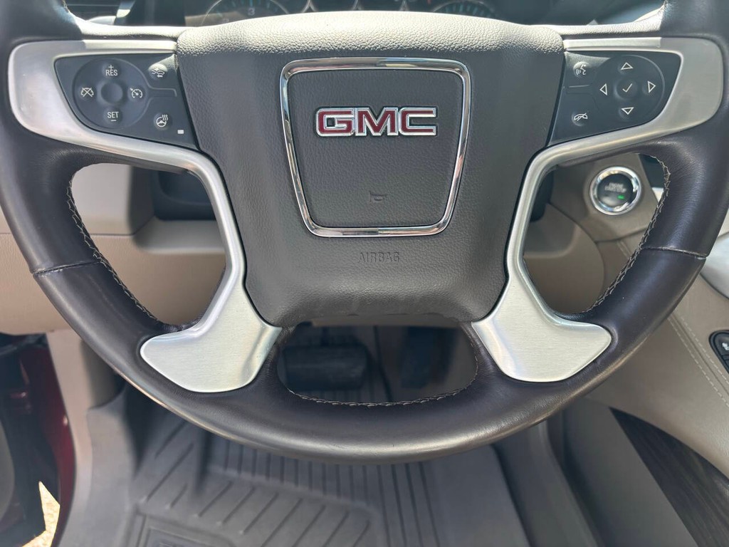 GMC Yukon XL Vehicle Full-screen Gallery Image 25