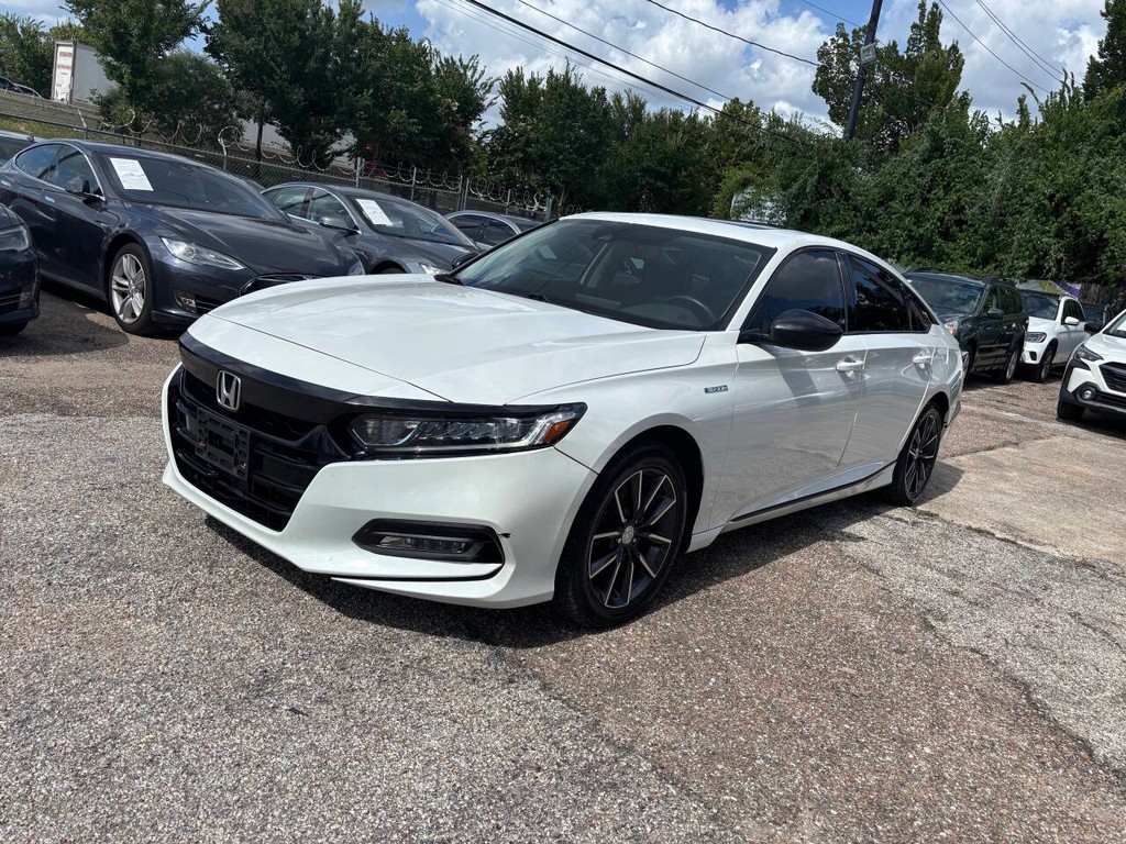 Honda Accord Hybrid Vehicle Full-screen Gallery Image 03