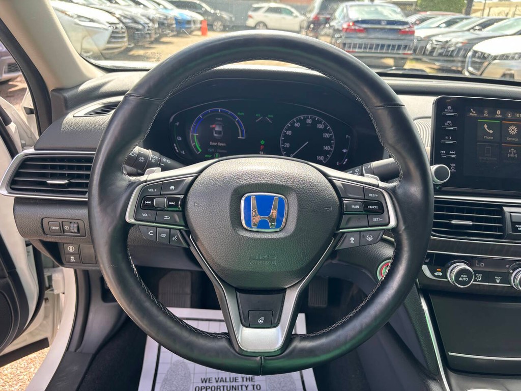 Honda Accord Hybrid Vehicle Full-screen Gallery Image 22