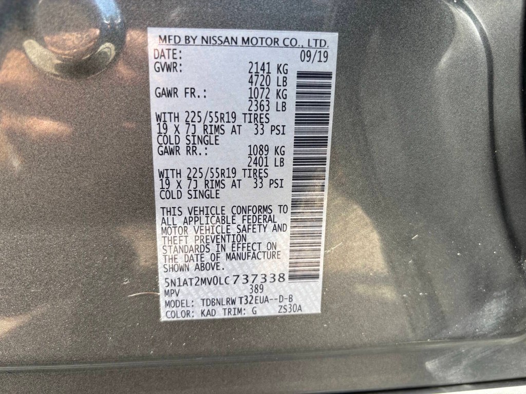 Nissan Rogue Vehicle Full-screen Gallery Image 29