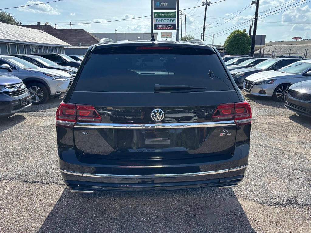 Volkswagen Atlas Vehicle Full-screen Gallery Image 06