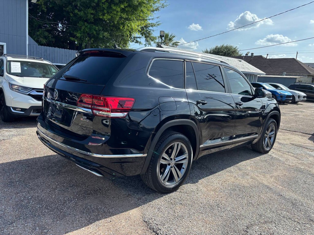 Volkswagen Atlas Vehicle Full-screen Gallery Image 07