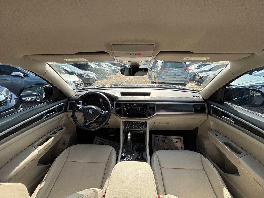 Volkswagen Atlas Vehicle Full-screen Gallery Image 21