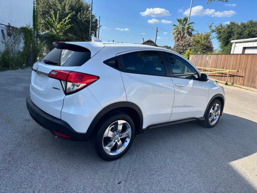 Honda HR-V Vehicle Full-screen Gallery Image 07