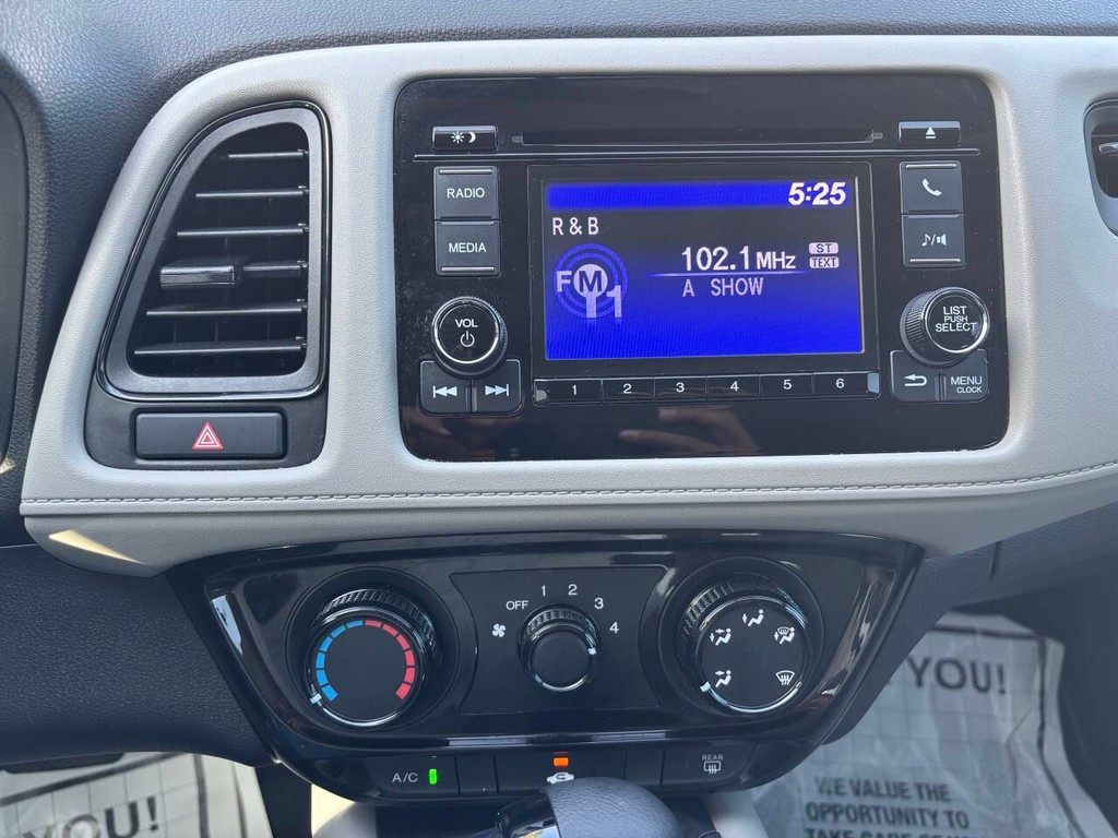 Honda HR-V Vehicle Full-screen Gallery Image 20