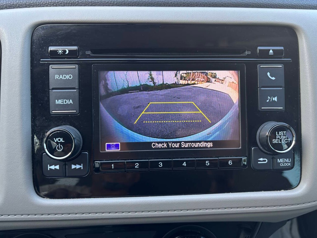 Honda HR-V Vehicle Full-screen Gallery Image 22
