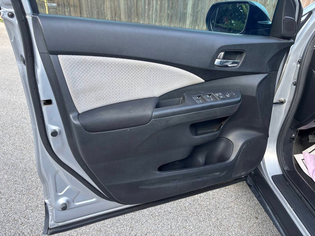 Honda CR-V Vehicle Full-screen Gallery Image 10