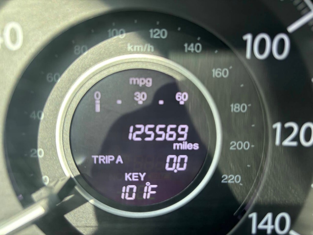 Honda CR-V Vehicle Full-screen Gallery Image 28