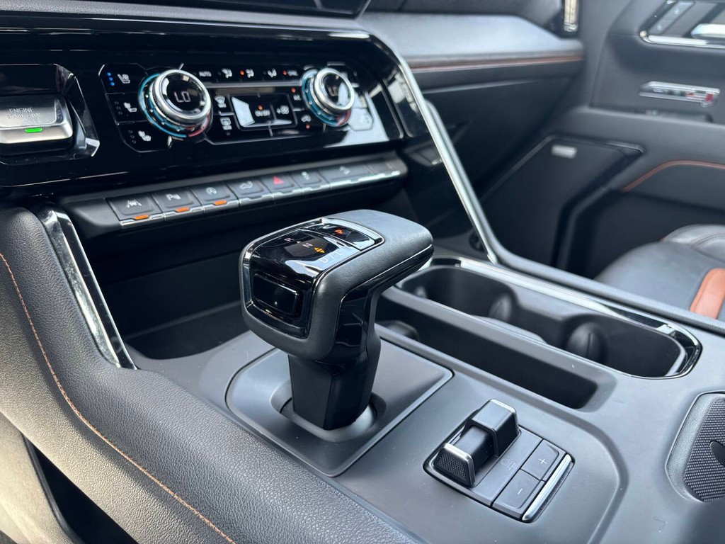 GMC Sierra 1500 Vehicle Full-screen Gallery Image 22