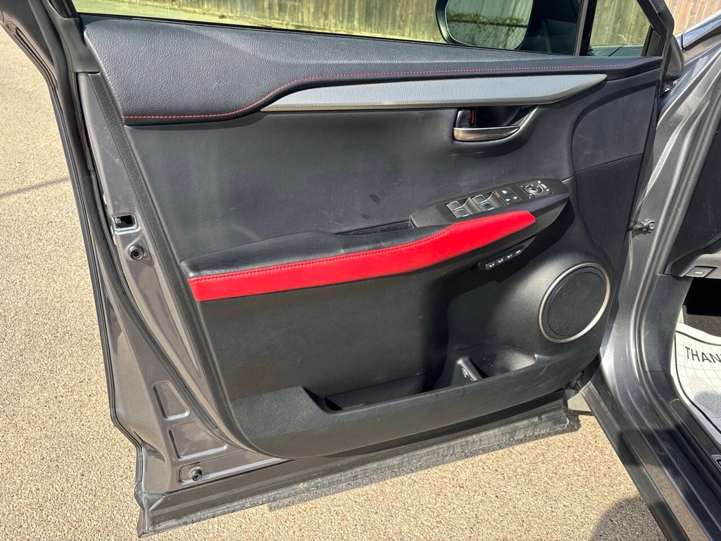 Lexus NX Vehicle Full-screen Gallery Image 10