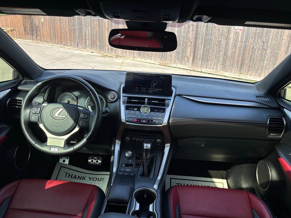 Lexus NX Vehicle Full-screen Gallery Image 19