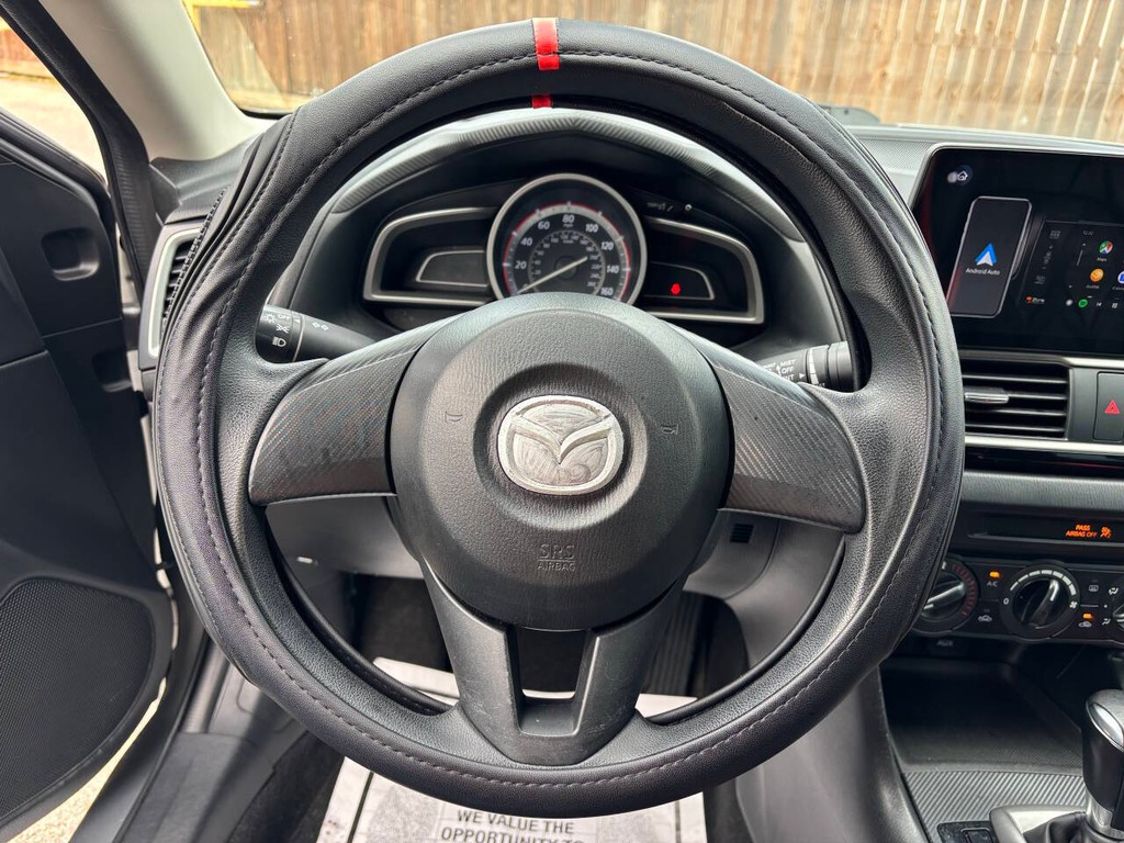 Mazda Mazda3 Sedan Vehicle Full-screen Gallery Image 22
