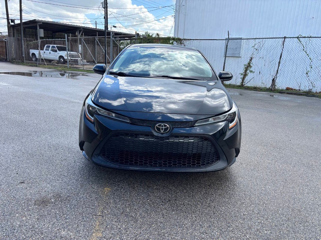 Toyota Corolla Vehicle Full-screen Gallery Image 03