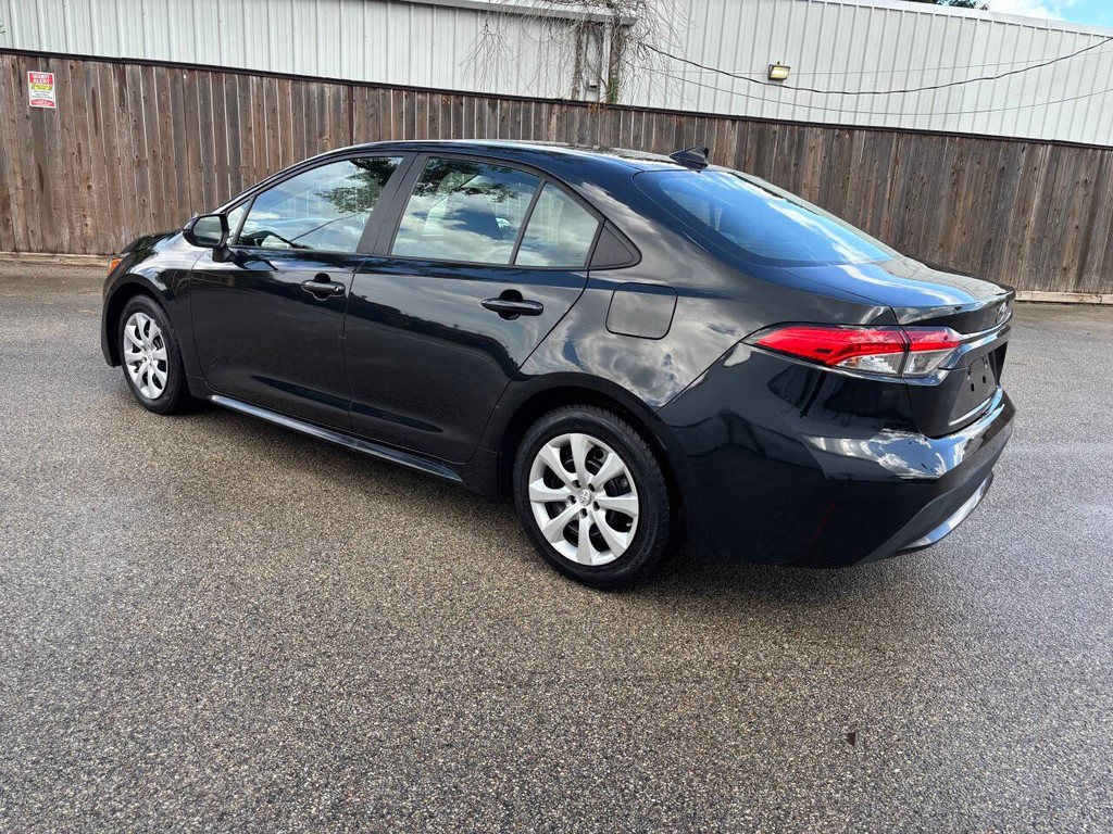 Toyota Corolla Vehicle Full-screen Gallery Image 05