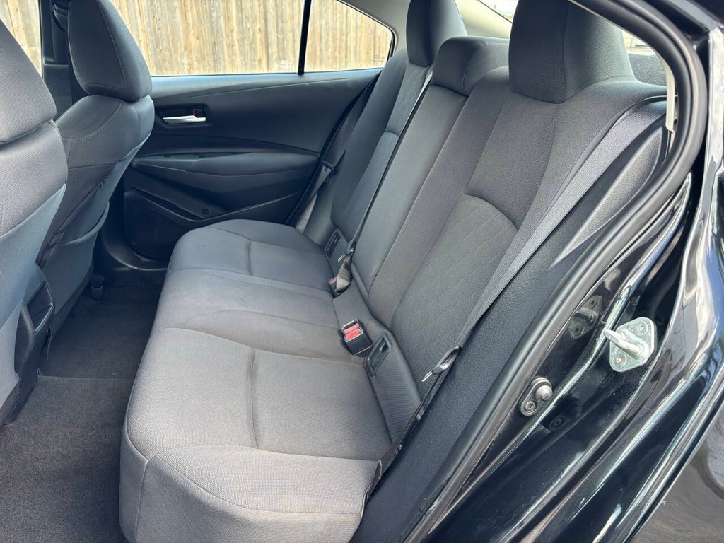 Toyota Corolla Vehicle Full-screen Gallery Image 14
