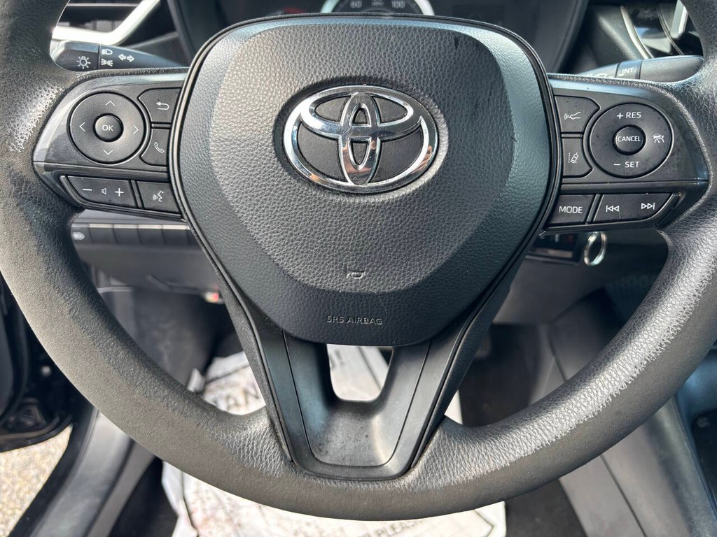 Toyota Corolla Vehicle Full-screen Gallery Image 24