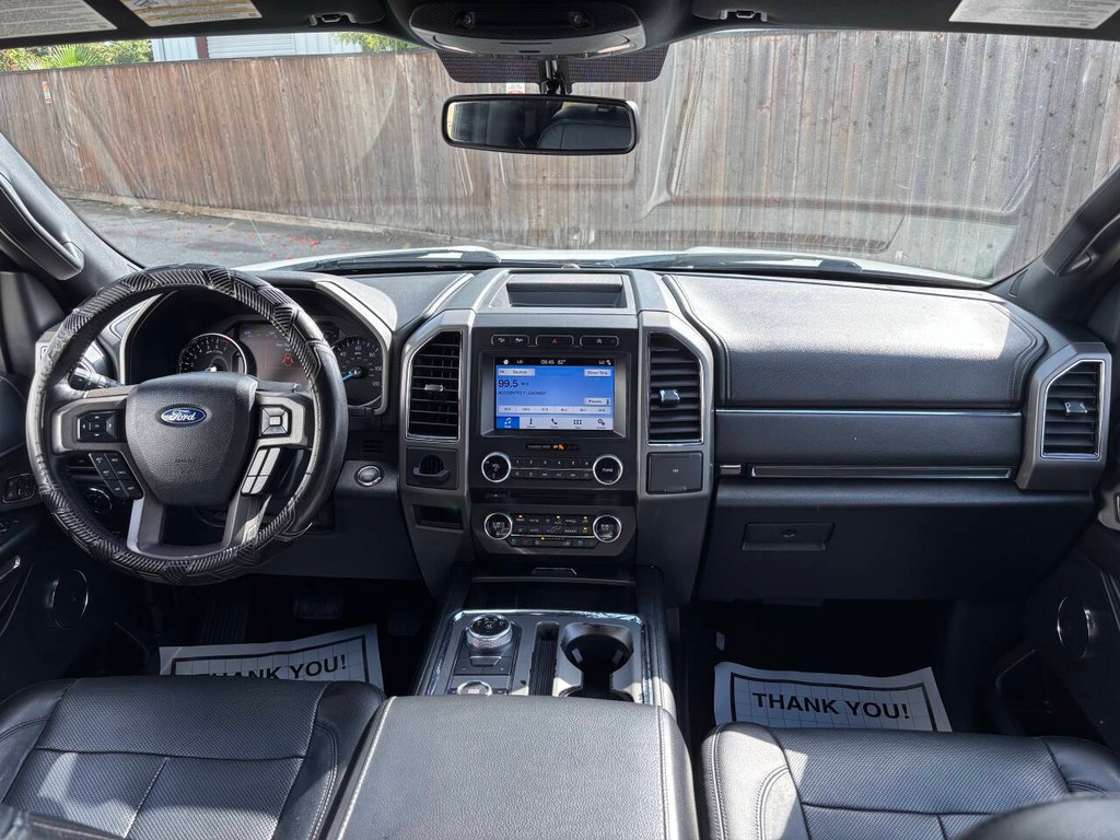 Ford Expedition Vehicle Full-screen Gallery Image 21