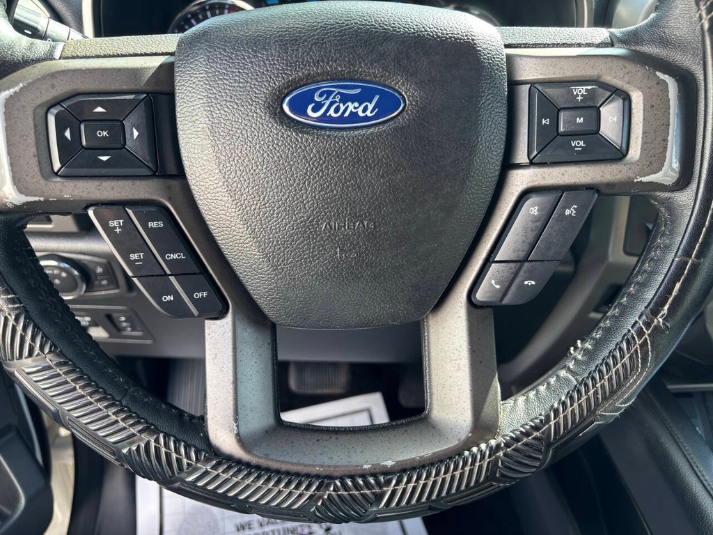 Ford Expedition Vehicle Full-screen Gallery Image 26