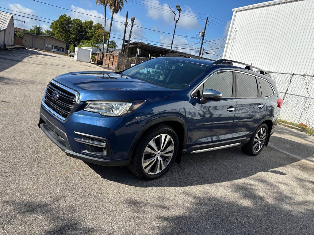 Subaru Ascent Vehicle Full-screen Gallery Image 04