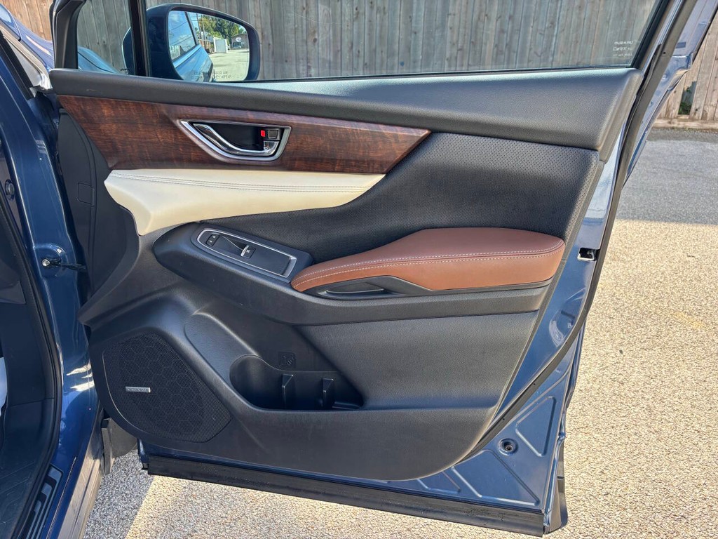 Subaru Ascent Vehicle Full-screen Gallery Image 13