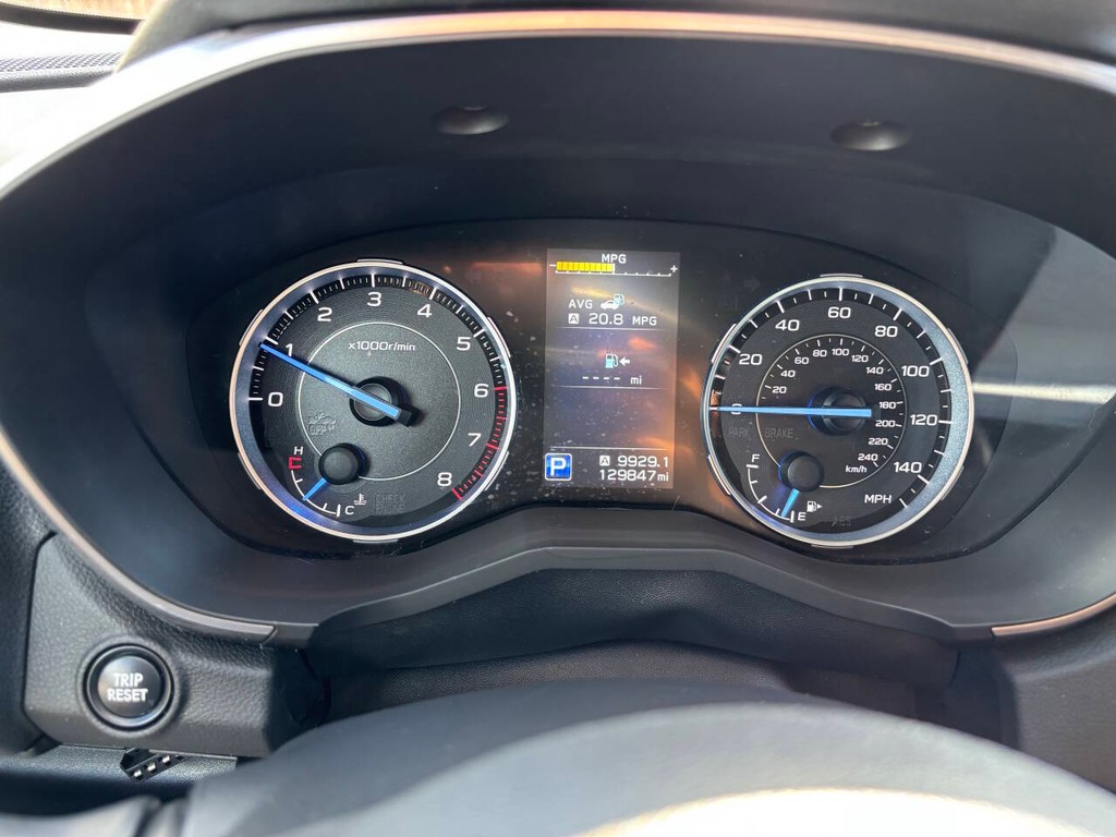 Subaru Ascent Vehicle Full-screen Gallery Image 35