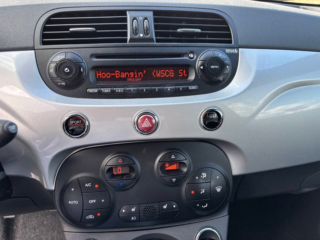 FIAT 500 Vehicle Full-screen Gallery Image 19