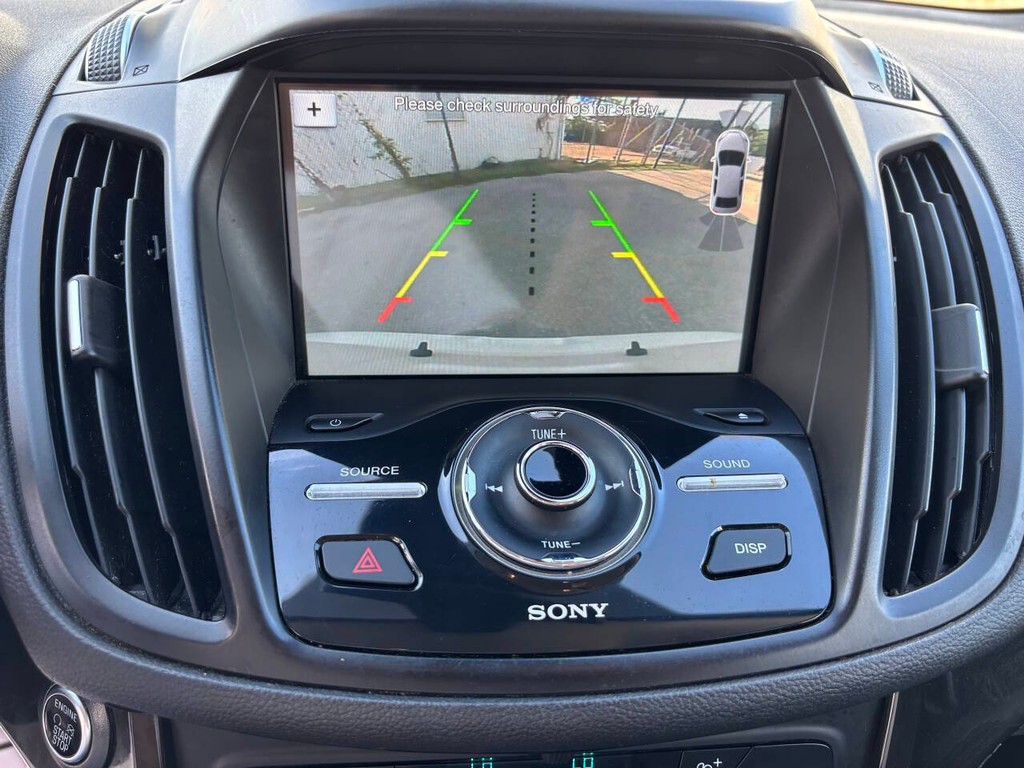 Ford Escape Vehicle Full-screen Gallery Image 21