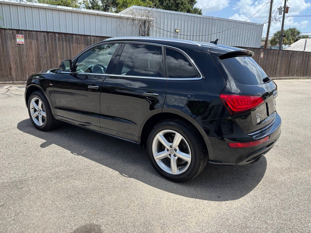 Audi Q5 Vehicle Full-screen Gallery Image 05
