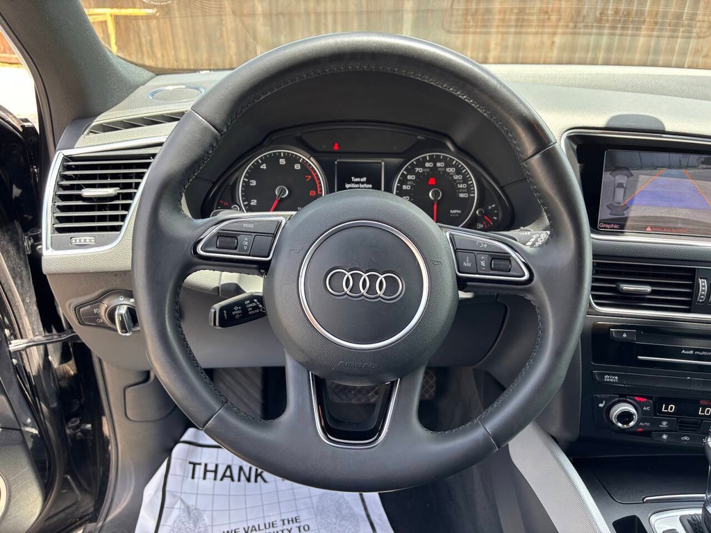 Audi Q5 Vehicle Full-screen Gallery Image 21
