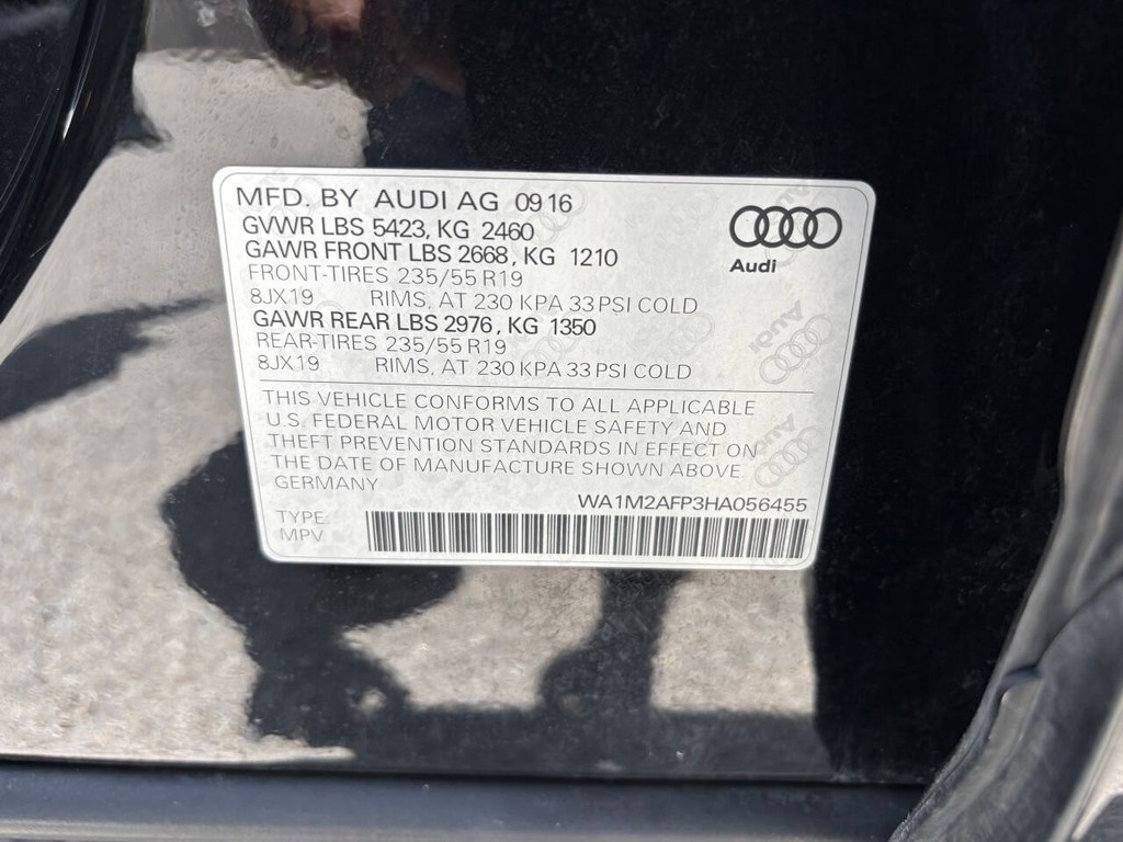 Audi Q5 Vehicle Full-screen Gallery Image 31