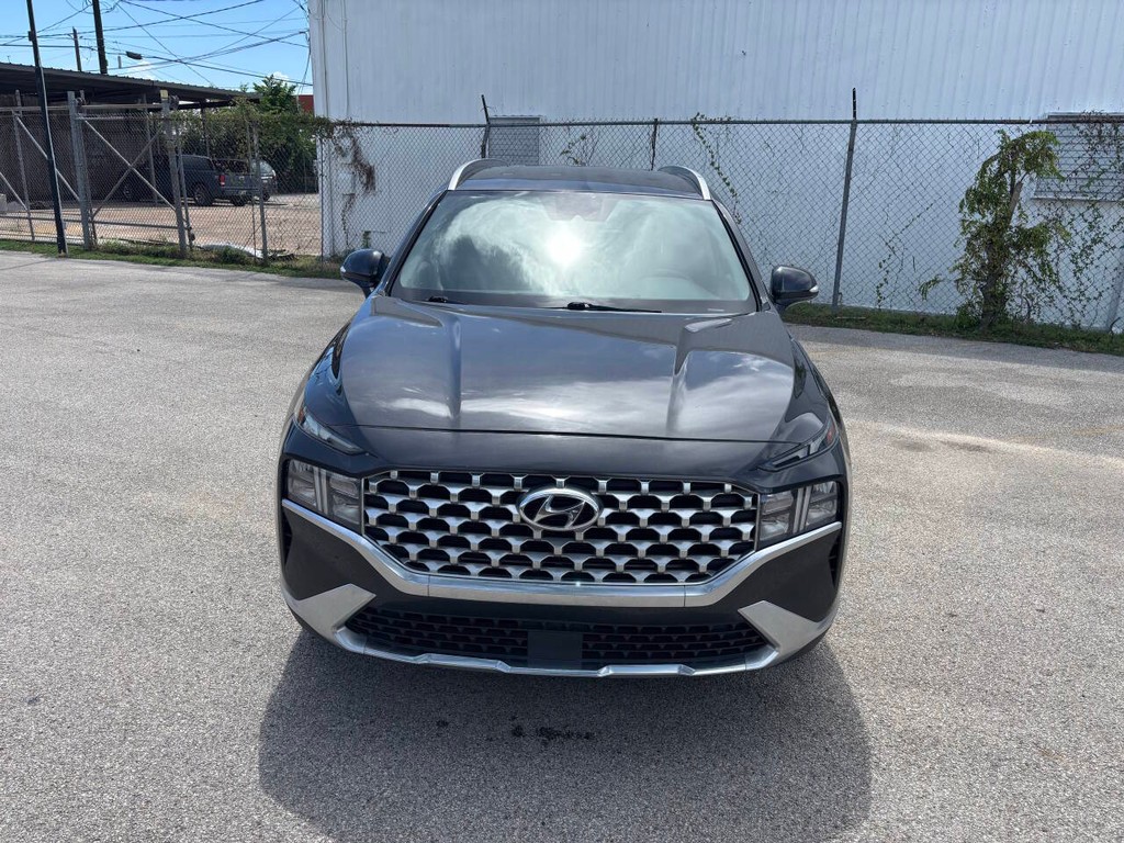 Hyundai Santa Fe Vehicle Full-screen Gallery Image 02