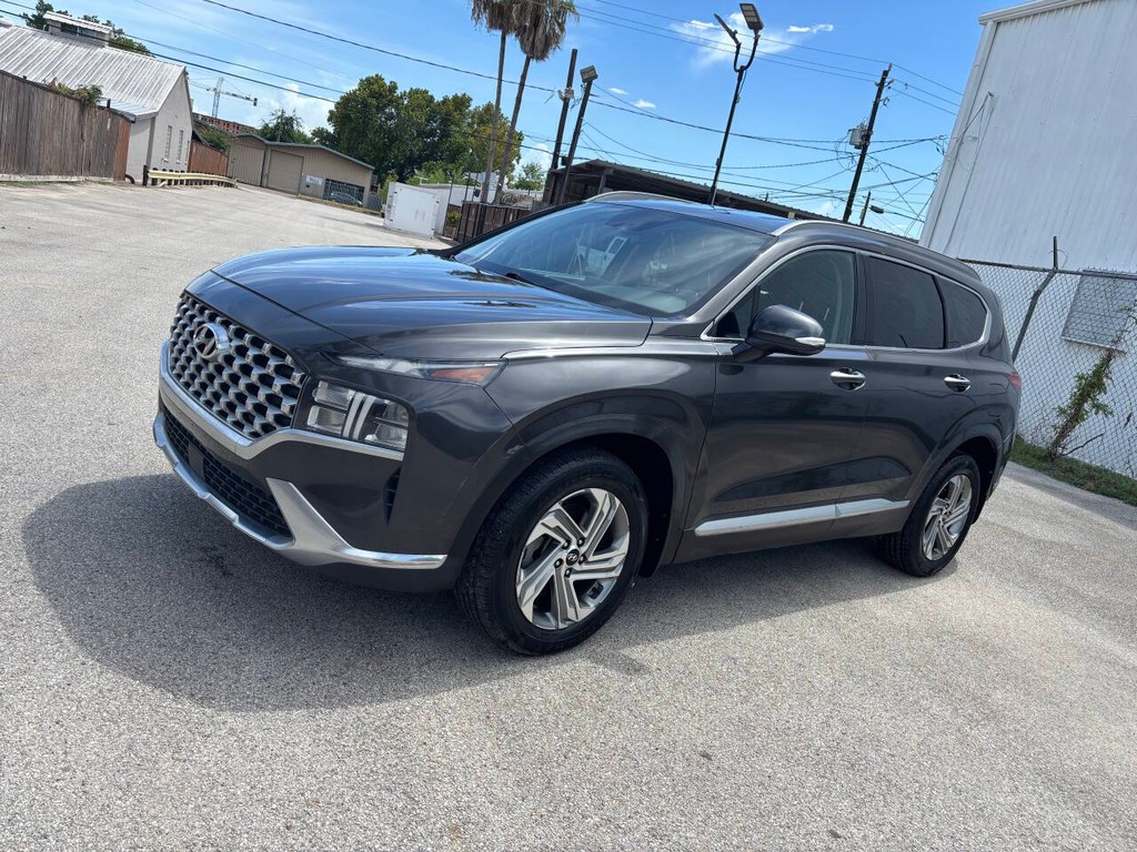 Hyundai Santa Fe Vehicle Full-screen Gallery Image 04