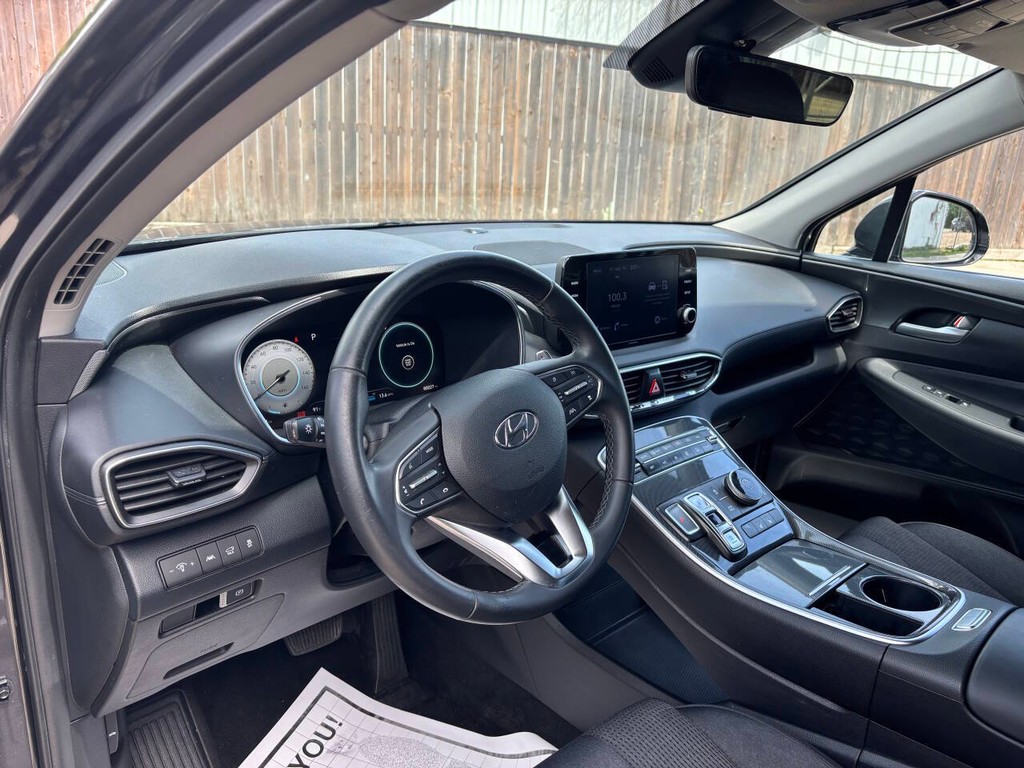 Hyundai Santa Fe Vehicle Full-screen Gallery Image 08
