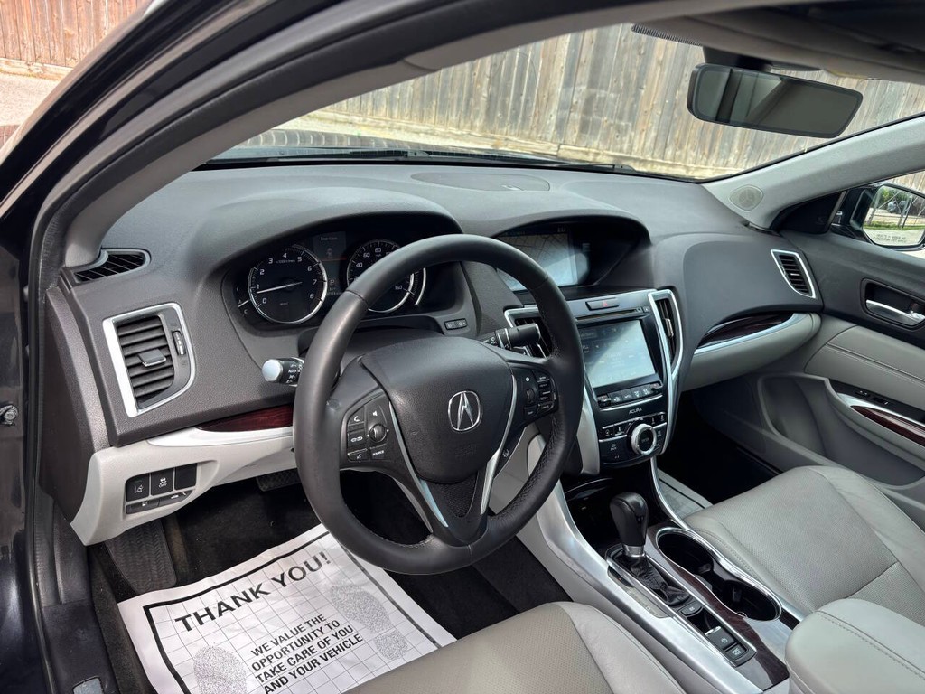 Acura TLX Vehicle Full-screen Gallery Image 08