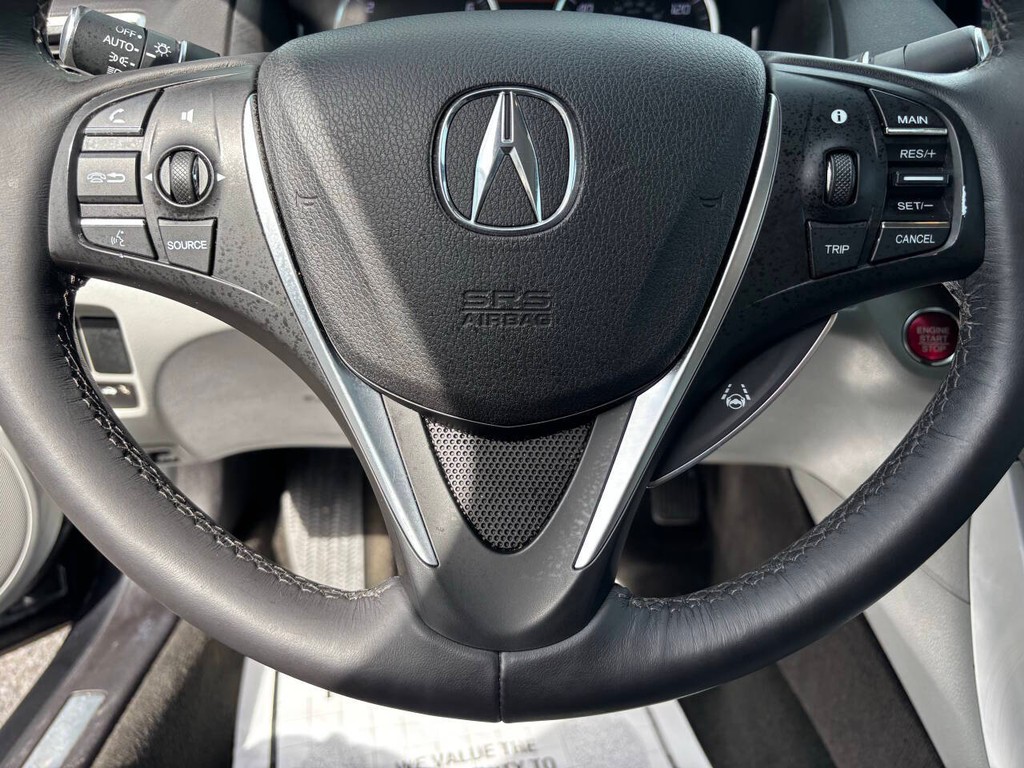 Acura TLX Vehicle Full-screen Gallery Image 24